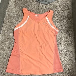 Nike top